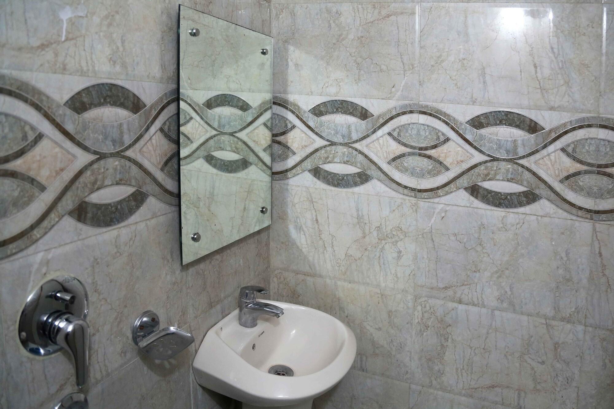 Hotel Shivam International - A Well Hygiene Property All Staff Vaccinated " Νέο Δελχί Εξωτερικό φωτογραφία