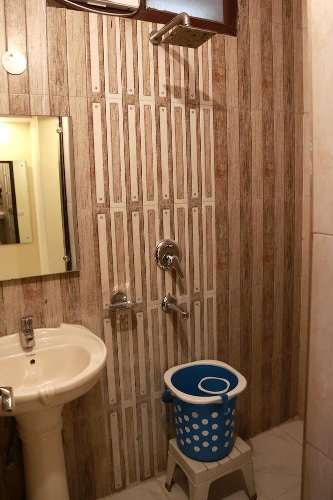 Hotel Shivam International - A Well Hygiene Property All Staff Vaccinated " Νέο Δελχί Εξωτερικό φωτογραφία