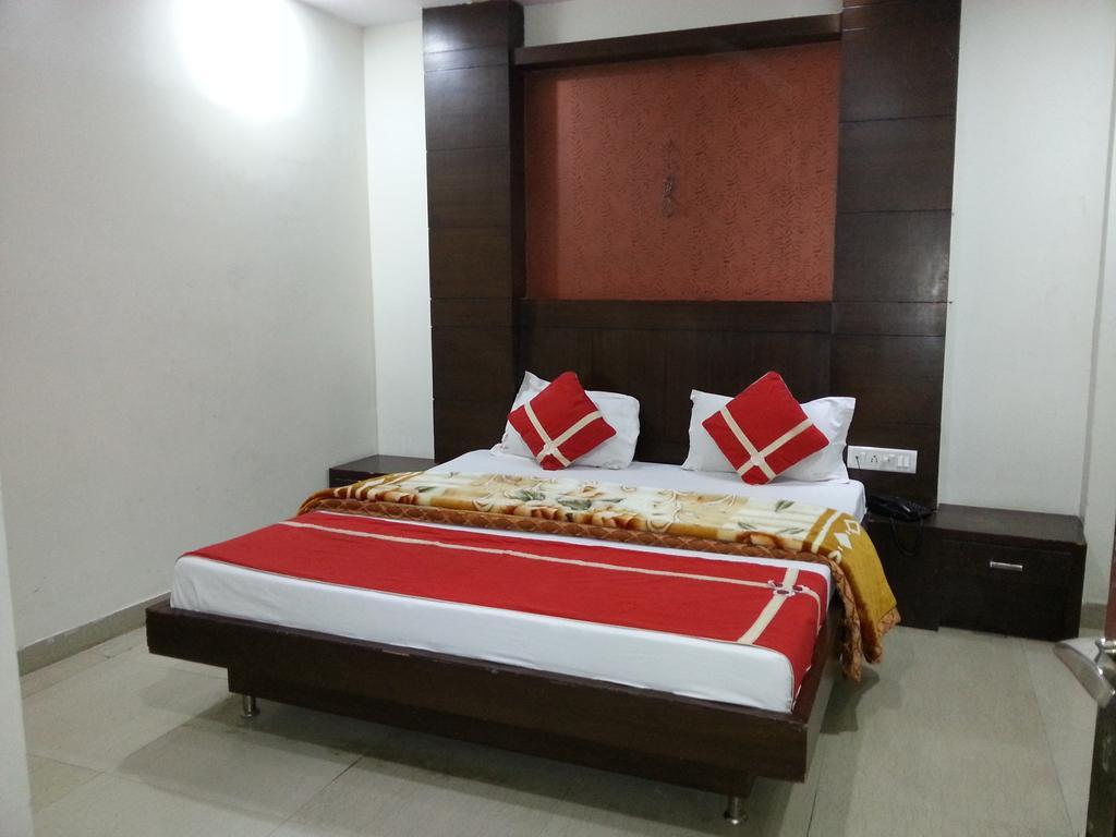 Hotel Shivam International - A Well Hygiene Property All Staff Vaccinated " Νέο Δελχί Εξωτερικό φωτογραφία