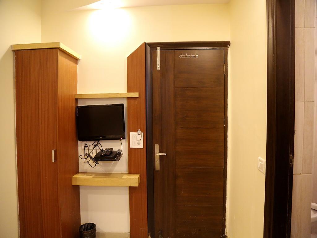 Hotel Shivam International - A Well Hygiene Property All Staff Vaccinated " Νέο Δελχί Εξωτερικό φωτογραφία