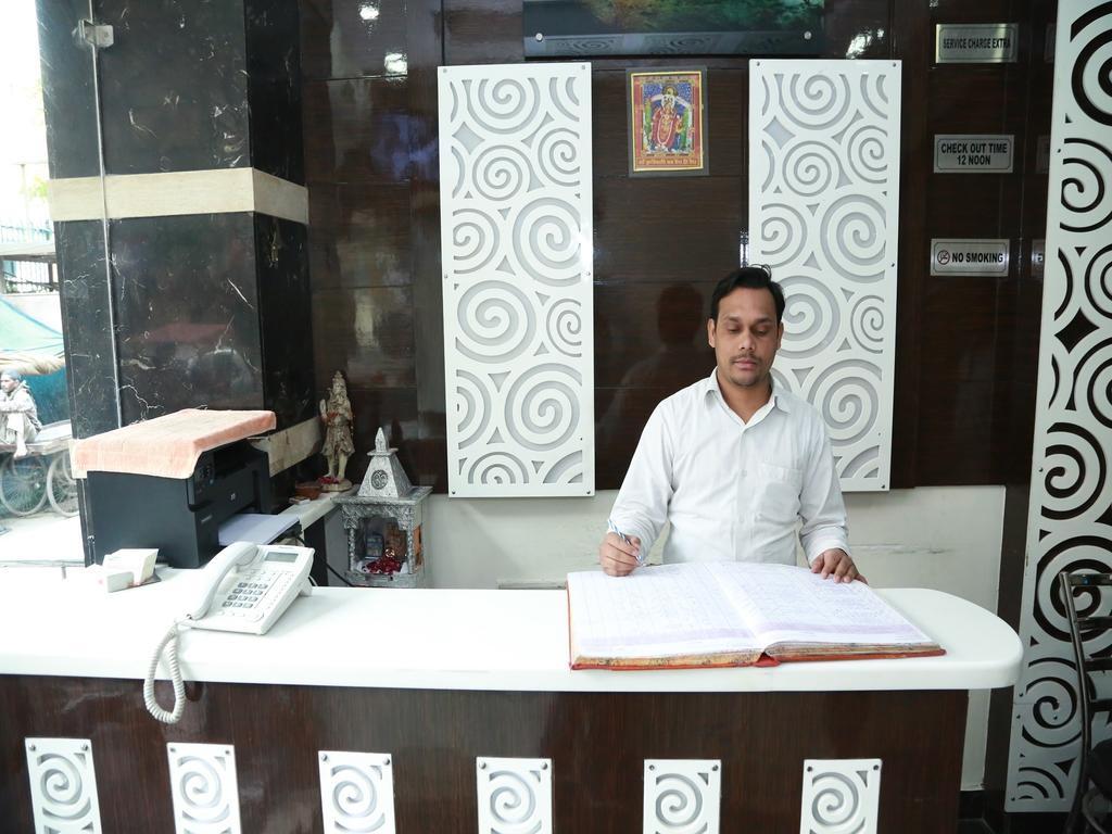 Hotel Shivam International - A Well Hygiene Property All Staff Vaccinated " Νέο Δελχί Εξωτερικό φωτογραφία